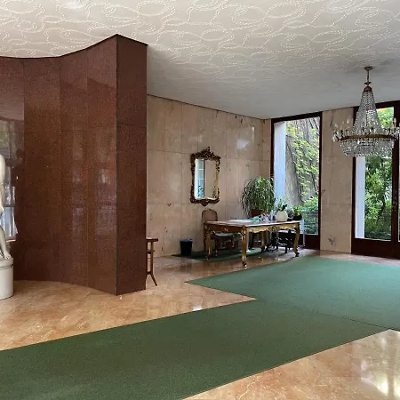 Arco Della Pace Apartment